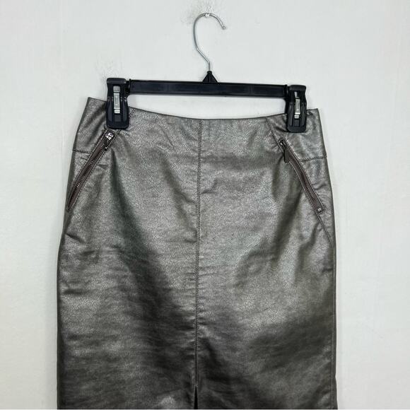 Worth New York Metallic Faux Leather Moto Zipper Pockets Skirt Size 4 - Picture 3 of 11